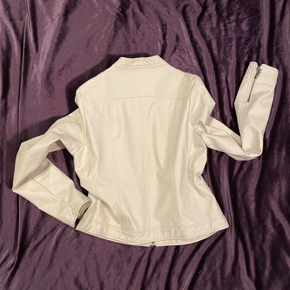 Women's Cream Vegan Leather Jacket - Picture 3 of 16